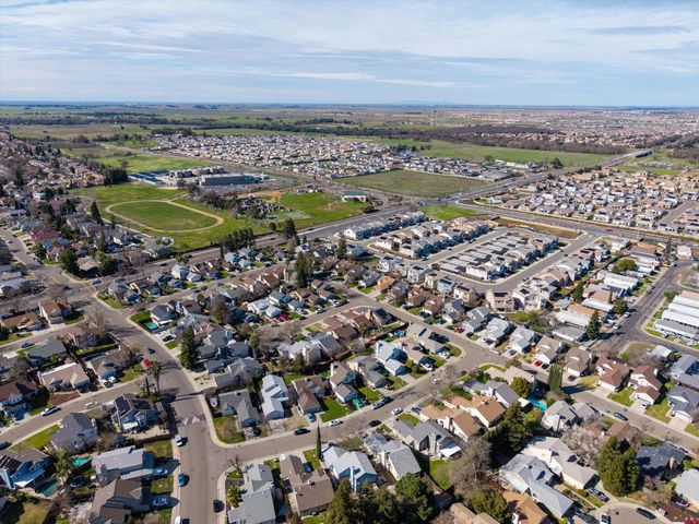 8625 Valley Rim Way, Antelope, CA 95843