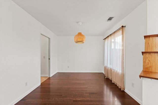 8625 Valley Rim Way, Antelope, CA 95843