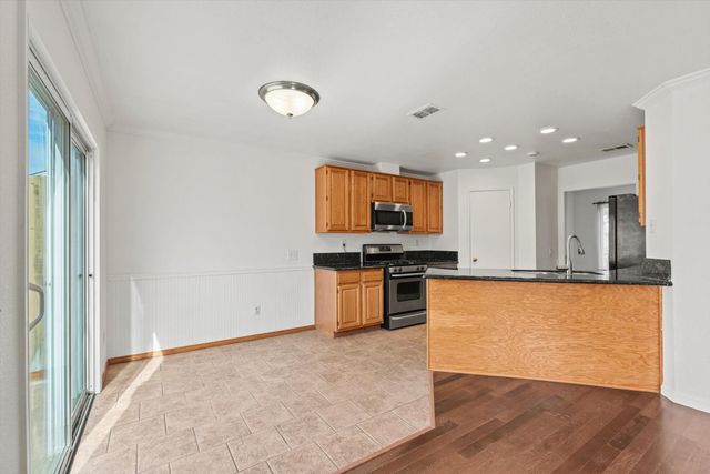 8625 Valley Rim Way, Antelope, CA 95843