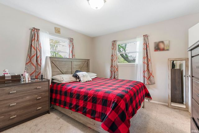 4301 Lynwood Court, Fort Wayne, IN 46815