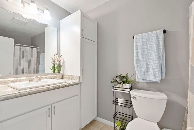 4301 Lynwood Court, Fort Wayne, IN 46815