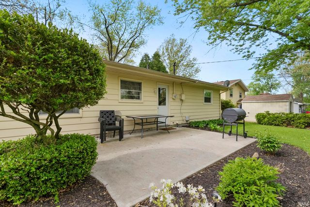 4301 Lynwood Court, Fort Wayne, IN 46815