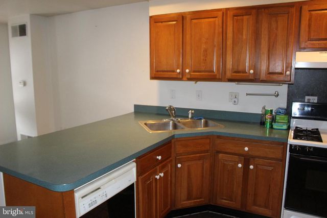 145 E MARKET ST, Marietta, PA 17547