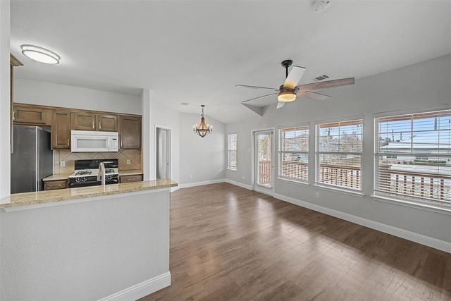 1481 Old Settlers BLVD 1401, Round Rock, TX 78664