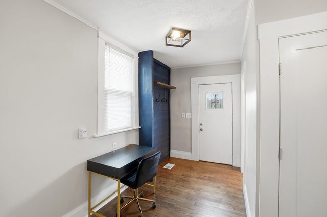 573 E Mithoff Street, Columbus, OH 43206