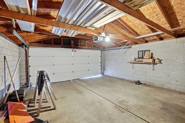 573 E Mithoff Street, Columbus, OH 43206