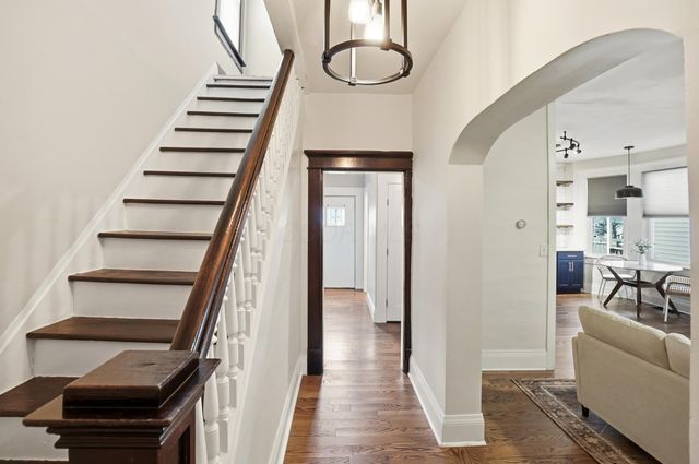 573 E Mithoff Street, Columbus, OH 43206