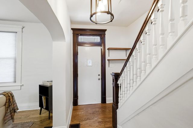 573 E Mithoff Street, Columbus, OH 43206