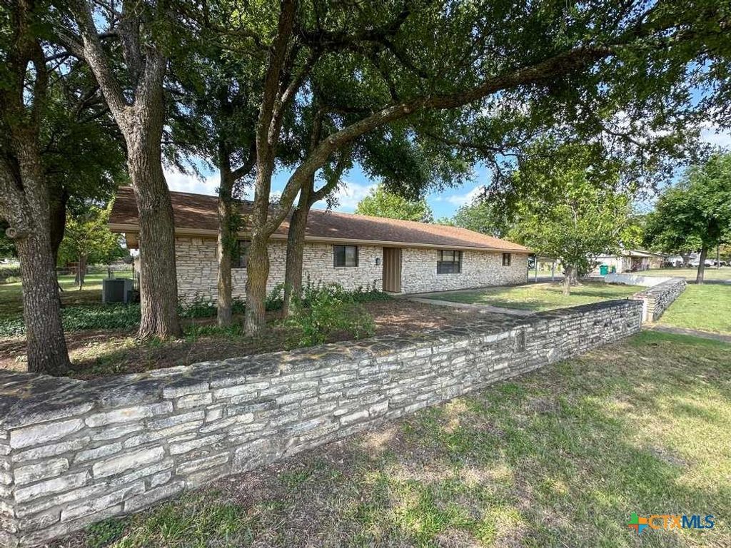 302 Coryell City Road, Gatesville, TX 76528