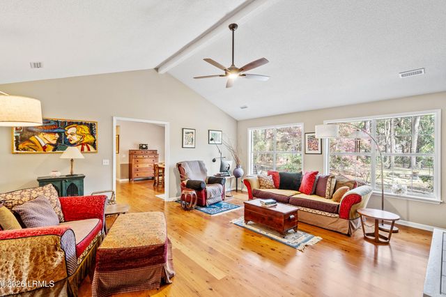 10 Moultrie Court, Beaufort, SC 29907