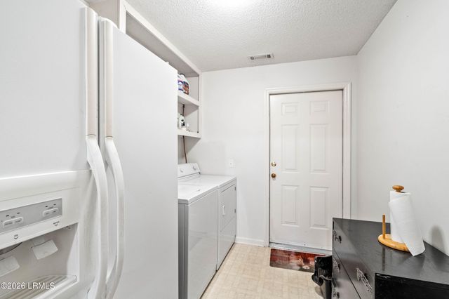 10 Moultrie Court, Beaufort, SC 29907