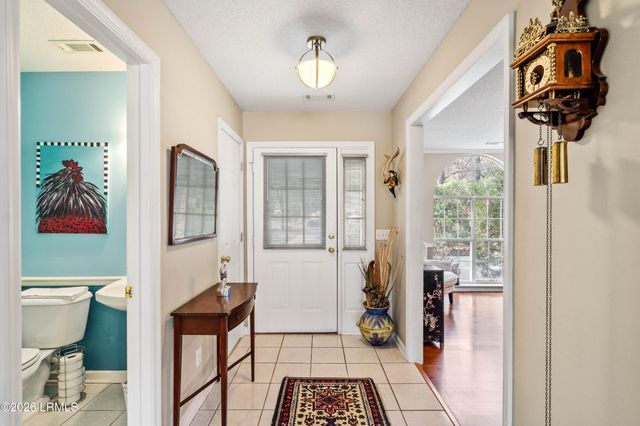 10 Moultrie Court, Beaufort, SC 29907