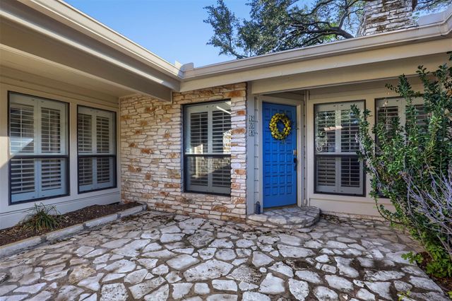208 Crescent BLF, Lakeway, TX 78734