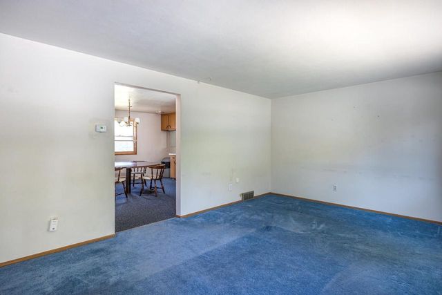 445 GLENVIEW AVENUE, Combined Locks, WI 54113