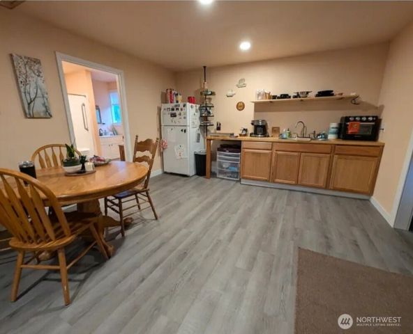 9291 W Belfair Valley Road, Bremerton, WA 98312