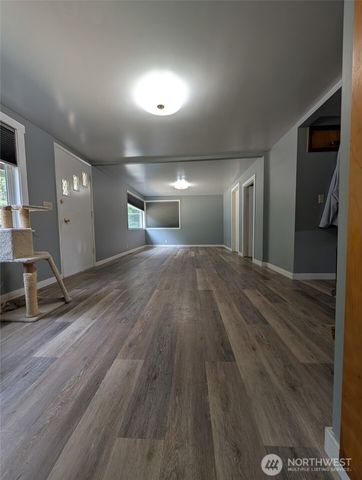 9291 W Belfair Valley Road, Bremerton, WA 98312