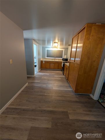 9291 W Belfair Valley Road, Bremerton, WA 98312