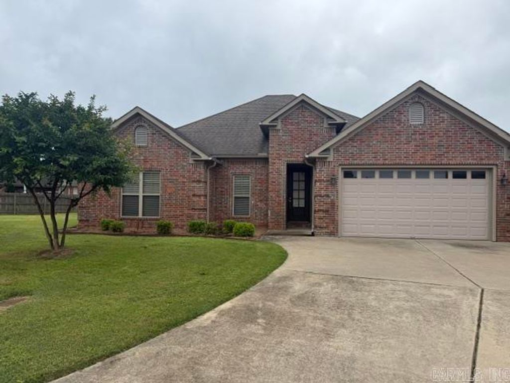 2425 EIGHTEEN Loop, Conway, AR 72034