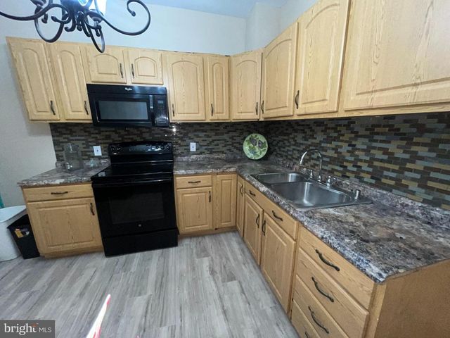 4521 N 3RD ST, Philadelphia, PA 19140