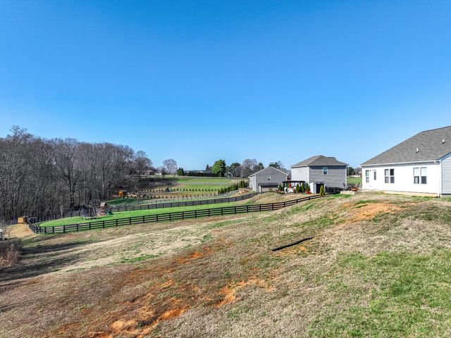 2212 Yearling Dr, Spring Hill, TN 37174