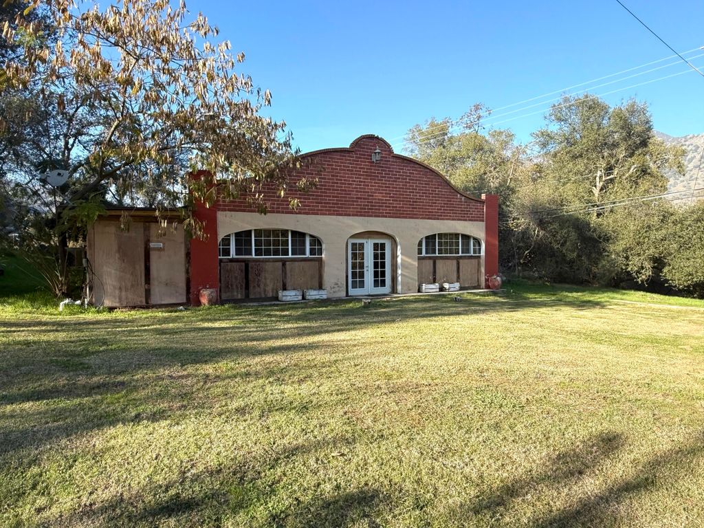 42751 N Fork Drive, Three Rivers, CA 93271