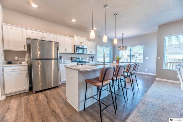 21116 Monroe Street, Elkhorn, NE 68022