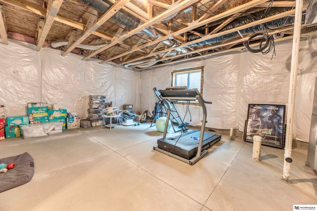 21116 Monroe Street, Elkhorn, NE 68022