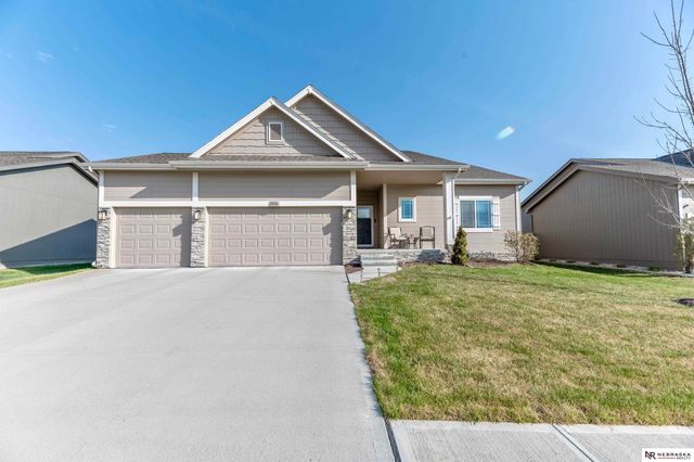 21116 Monroe Street, Elkhorn, NE 68022