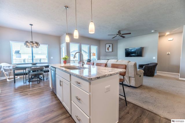 21116 Monroe Street, Elkhorn, NE 68022