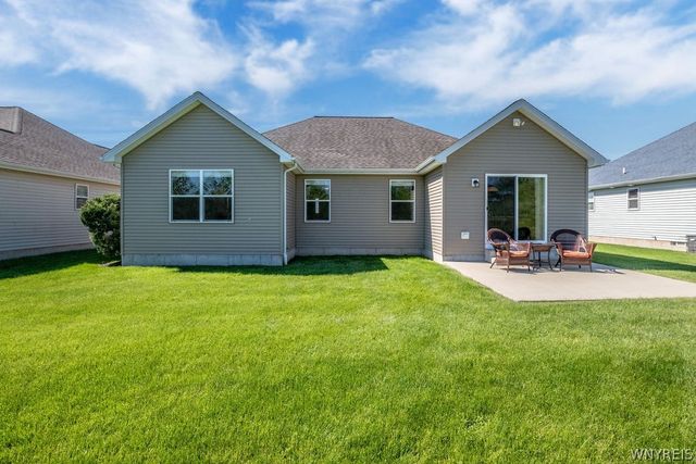 85 Cottagewood Lane, Grand Island, NY 14072