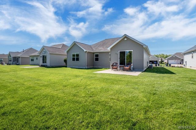 85 Cottagewood Lane, Grand Island, NY 14072
