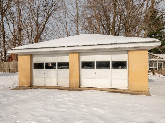 141 S Drake Road, Kalamazoo, MI 49009