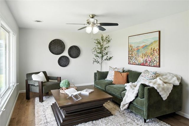 205 E Dogwood Street, Hobart, OK 73651