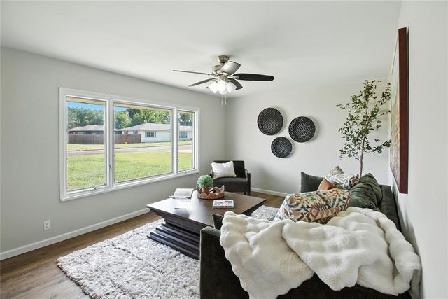 205 E Dogwood Street, Hobart, OK 73651