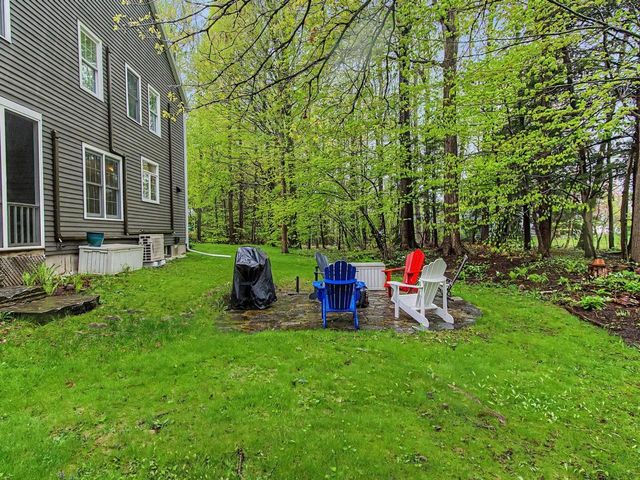 42 Cardinal Way, Shelburne, VT 05482