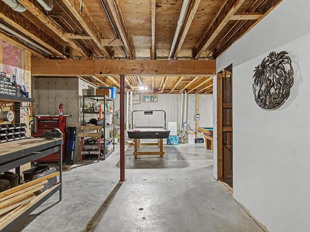 42 Cardinal Way, Shelburne, VT 05482