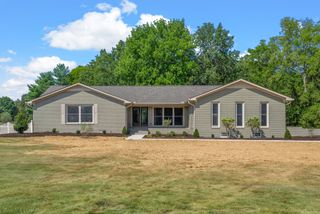 1345 Shallow Lake Cir, Hopkinsville, KY 42240