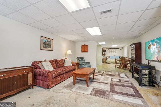 8 Tanglewood Road, Newnan, GA 30263