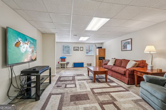 8 Tanglewood Road, Newnan, GA 30263