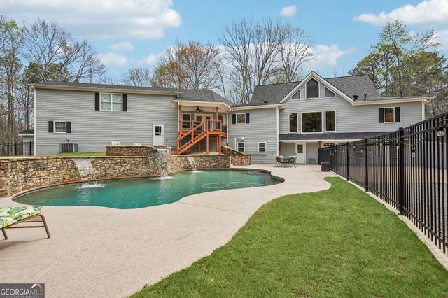 8 Tanglewood Road, Newnan, GA 30263