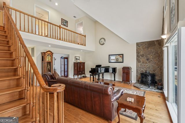 8 Tanglewood Road, Newnan, GA 30263