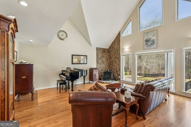 8 Tanglewood Road, Newnan, GA 30263