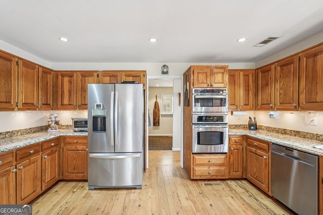 8 Tanglewood Road, Newnan, GA 30263