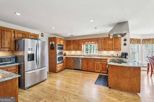 8 Tanglewood Road, Newnan, GA 30263