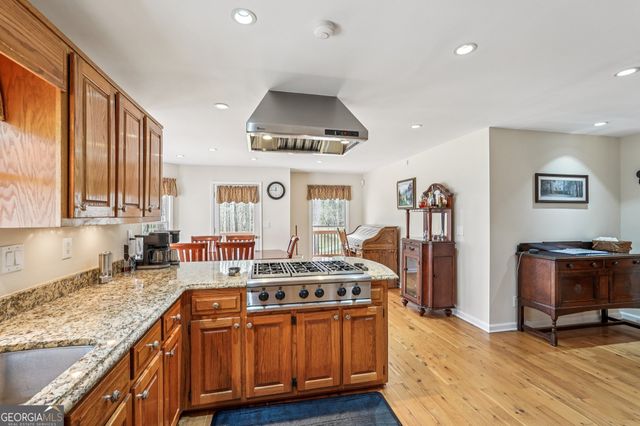 8 Tanglewood Road, Newnan, GA 30263