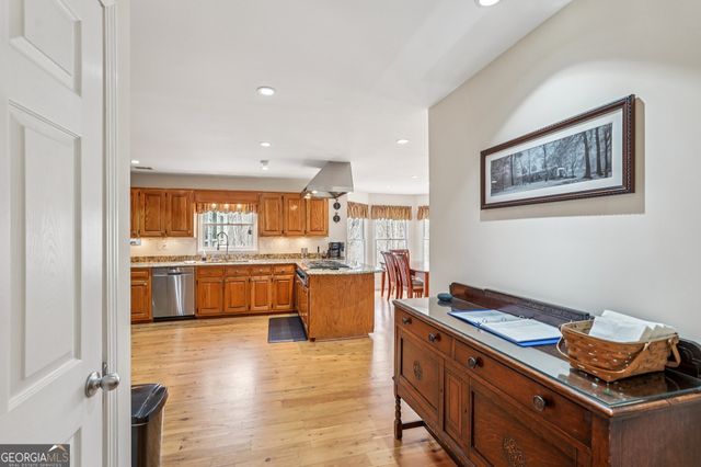 8 Tanglewood Road, Newnan, GA 30263