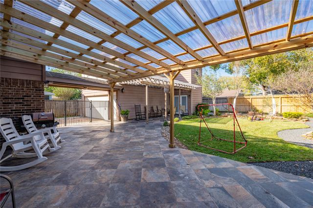 603 Chedworth Drive, Houston, TX 77062