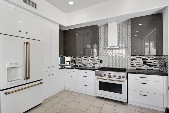 6932 E Pearl Street, Mesa, AZ 85207