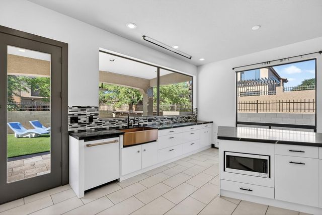 6932 E Pearl Street, Mesa, AZ 85207