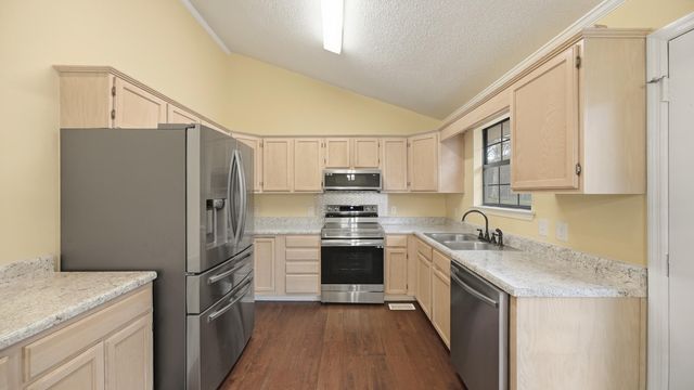 8231 Troubadour Way, Ooltewah, TN 37363